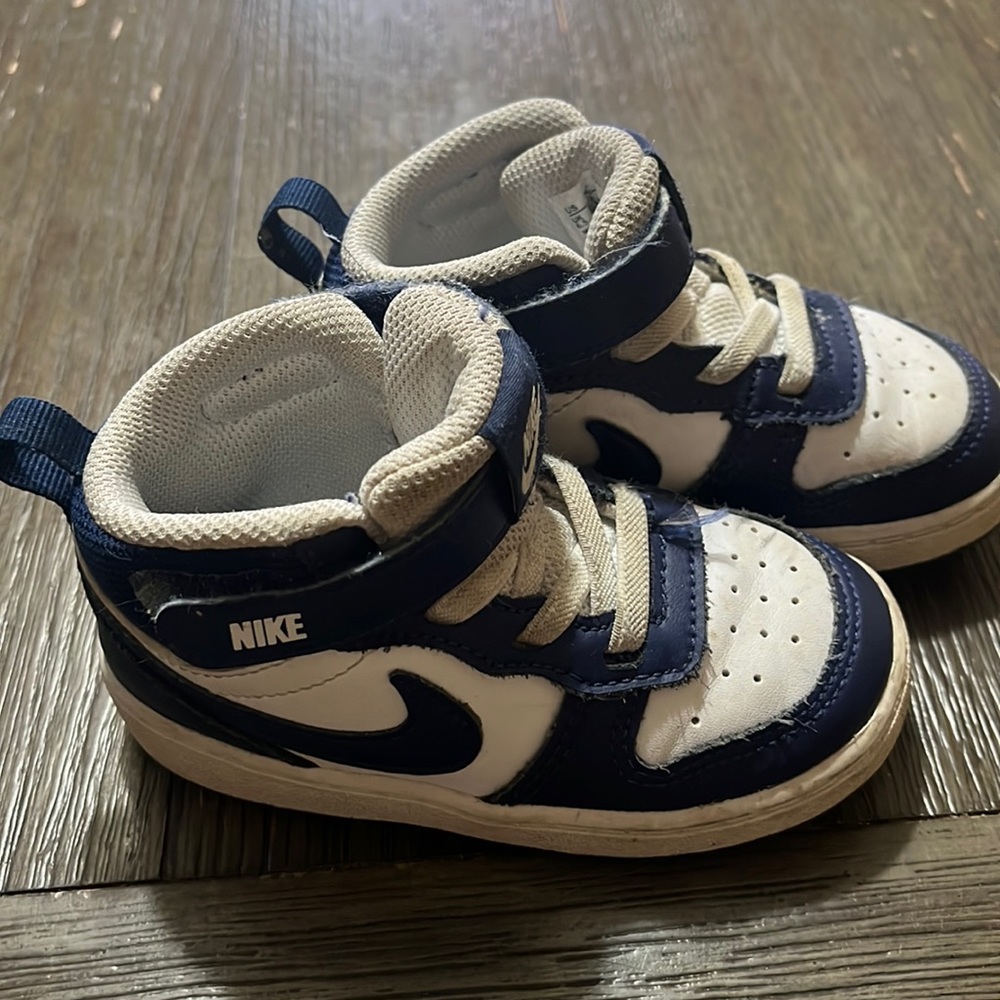 Toddler Nike dunks!